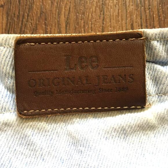 VTG 90s LEE High Rise Tapered Leg Jeans in Extra light wash SZ 12 SHORT - Picture 6 of 9
